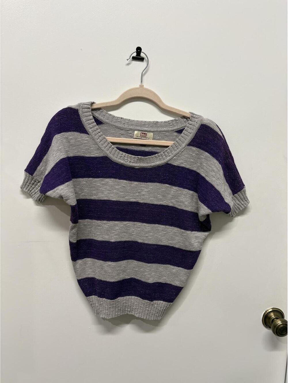 LEI Purple and Gray Striped Knit Short Sleeve Sweater Size M